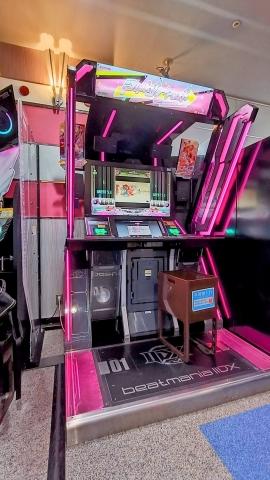 ラウンドワンJR尼崎駅前店 店舗写真2